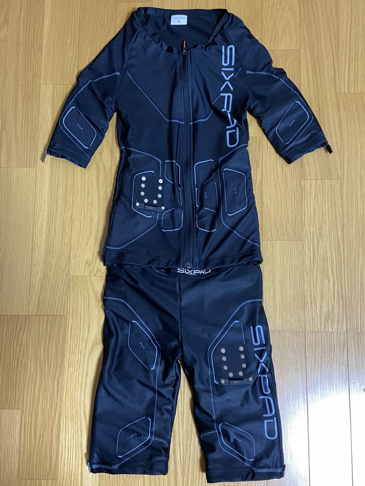 家がジム化？！話題のSIXPAD全身パワースーツを買ってみた｜＠BAILA