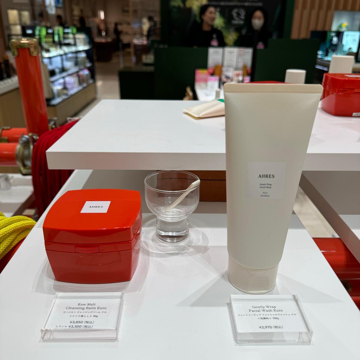 オシャレ女子必見😎『AHRES(アーレス)』知ってる？気になる店舗情報や