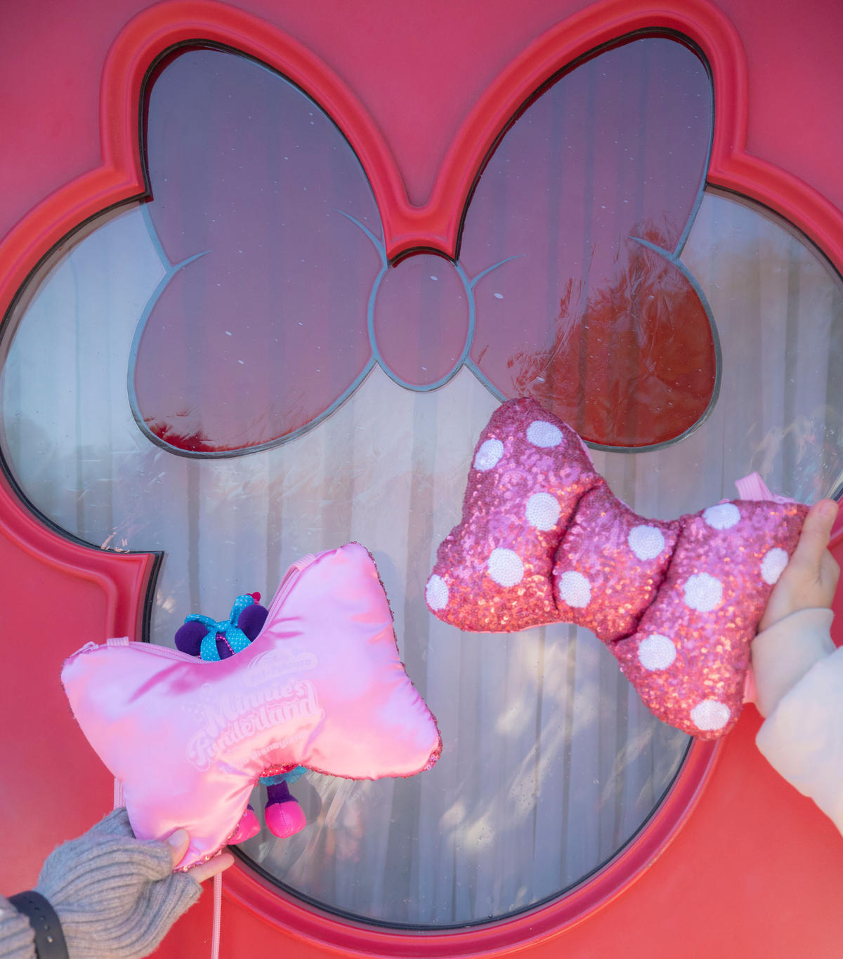 東京ディズニーランド】身につけるグッズ2024最新！ カチューシャなど