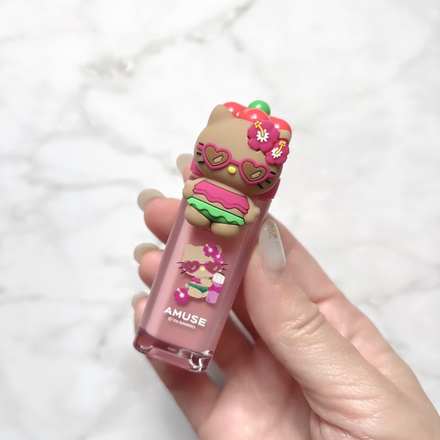 アミューズ×日焼けハローキティ】イエベ向け限定コスメをレビュー