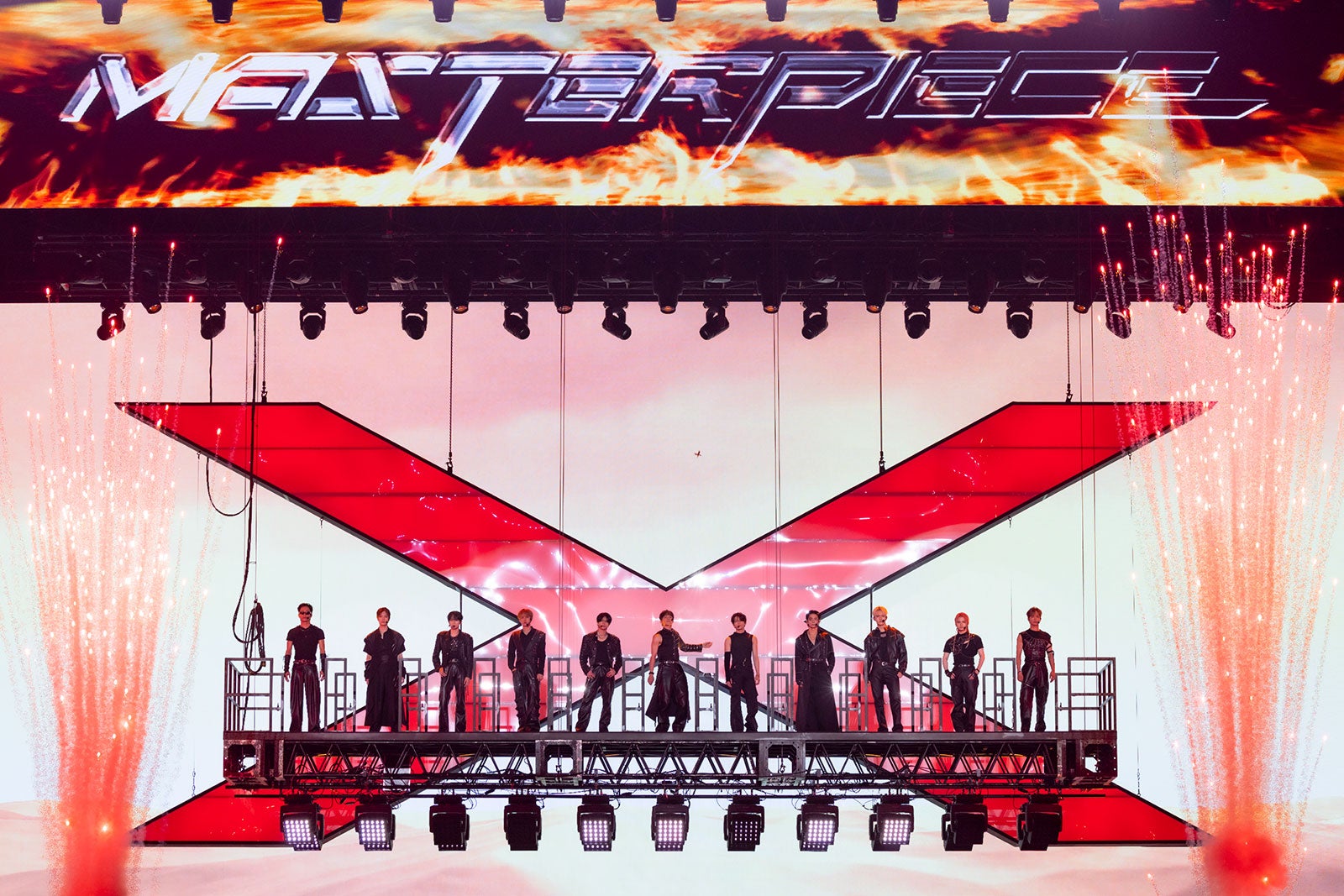 INI、名古屋ドーム3DAYSでツアー完走 佐野雄大は歌唱中に思い溢れ涙