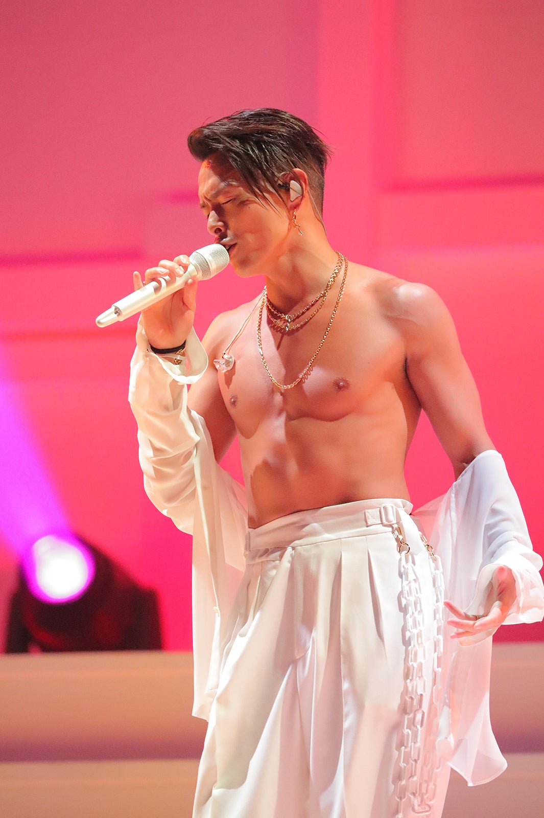 三代目JSB今市隆二、初ソロツアーでピアノ弾き語り＆サプライズゲスト