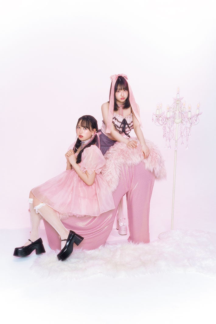 FRUITS ZIPPER松本かれん＆鎮西寿々歌「LARME」登場 リンクコーデ披露