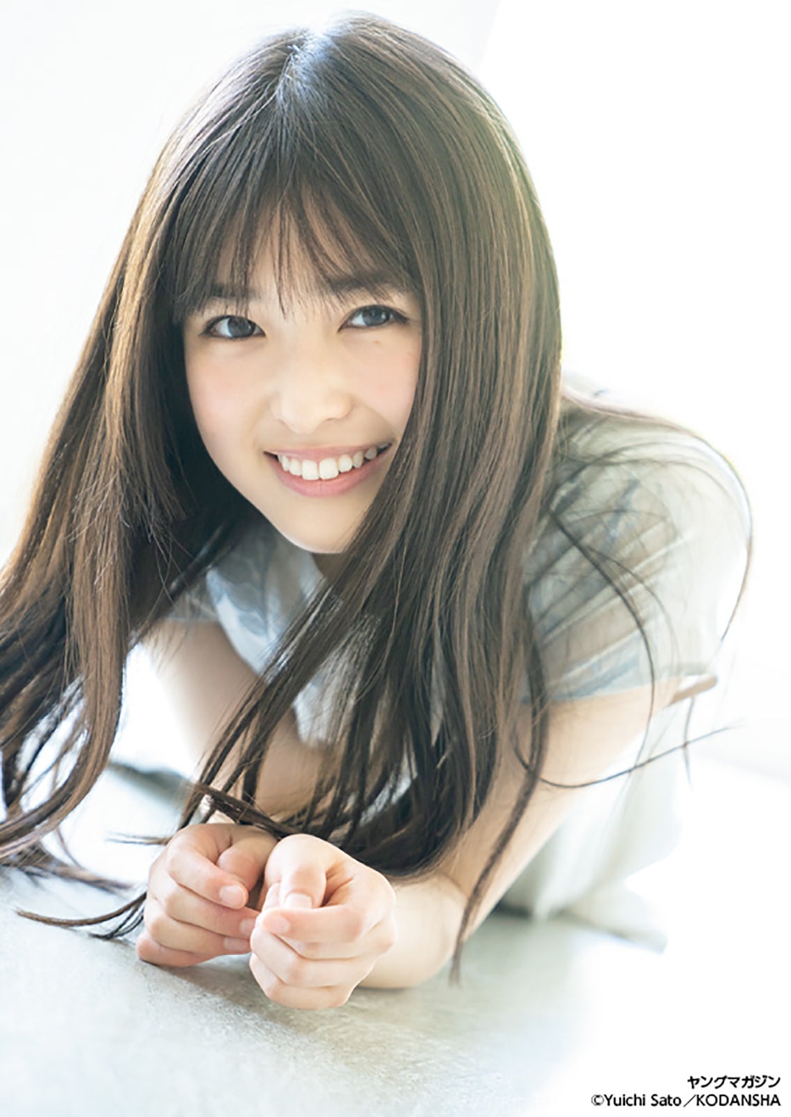 乃木坂46・5期生小川彩、フレッシュさ溢れる 初々しいグラビア披露