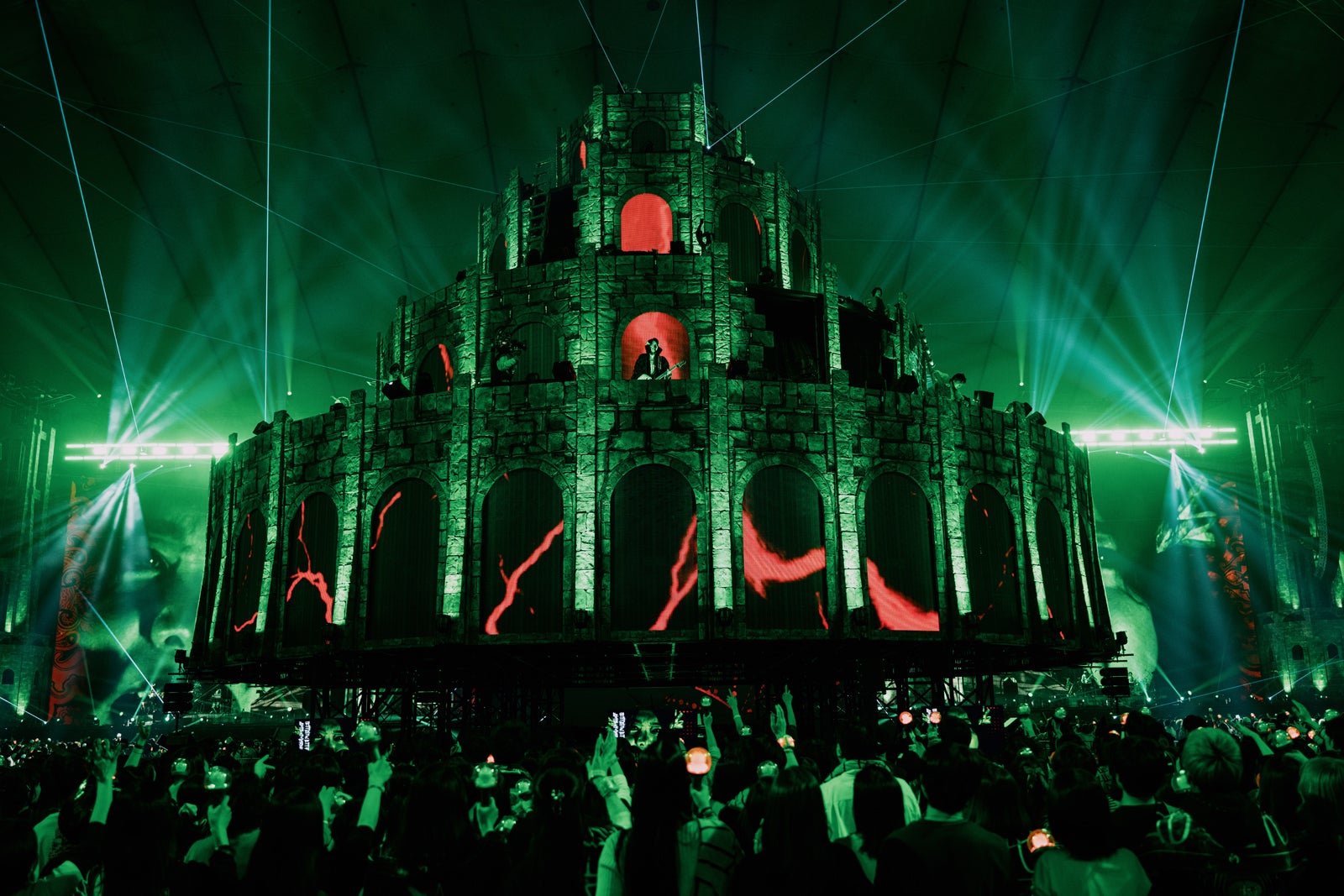 画像14/15) ミセス、高さ20m“バベルの塔”出現の圧巻演出 自身最大規模5