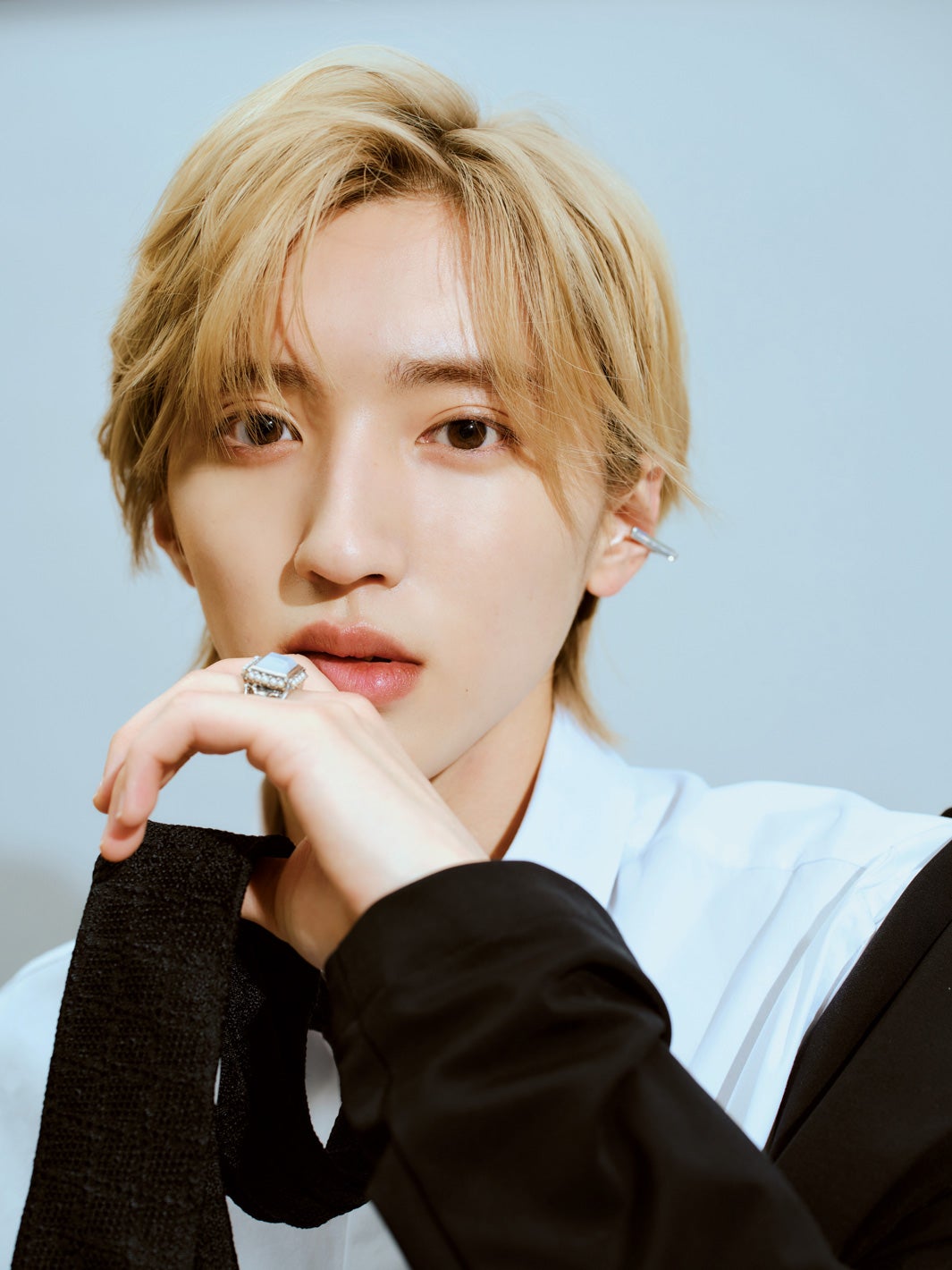 なにわ男子・道枝駿佑、金髪姿で美しいビジュアル放つ “ギラギラ