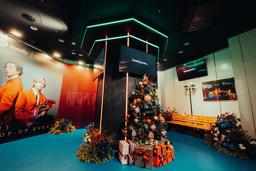 DOMOTO、POPUPイベントで計6,000本の薔薇“プレゼント” 東京&大阪が「愛