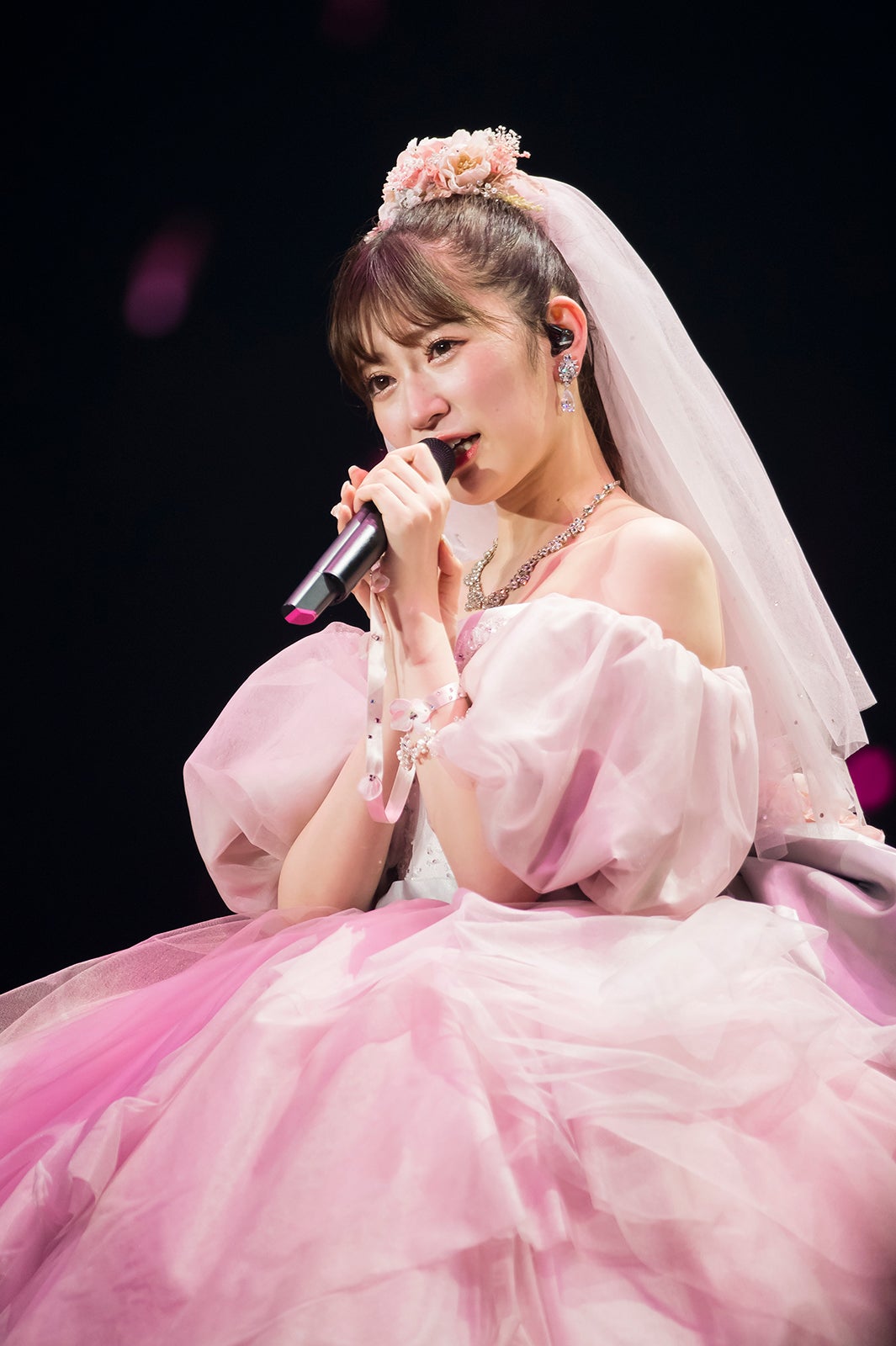 NMB48吉田朱里、アイドル人生10年間を書籍化 - モデルプレス