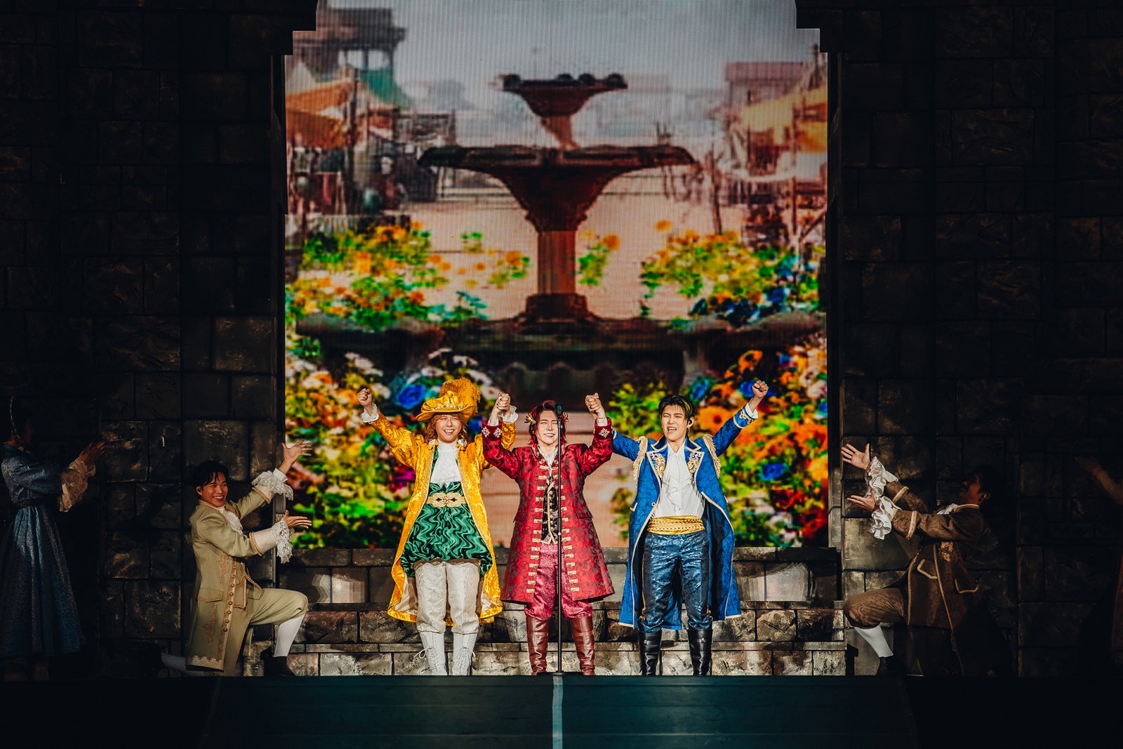 ミセス、高さ20m“バベルの塔”出現の圧巻演出 自身最大規模5大ドーム