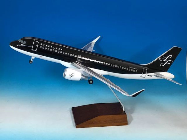 デスクトップモデル 1/100 STARFLYER A320-200[エバーライズ]《在庫切れ》
