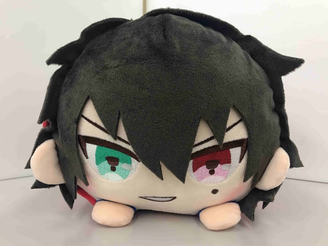 ヒプマイ』ビックサイズの「もちころりん」クッション登場