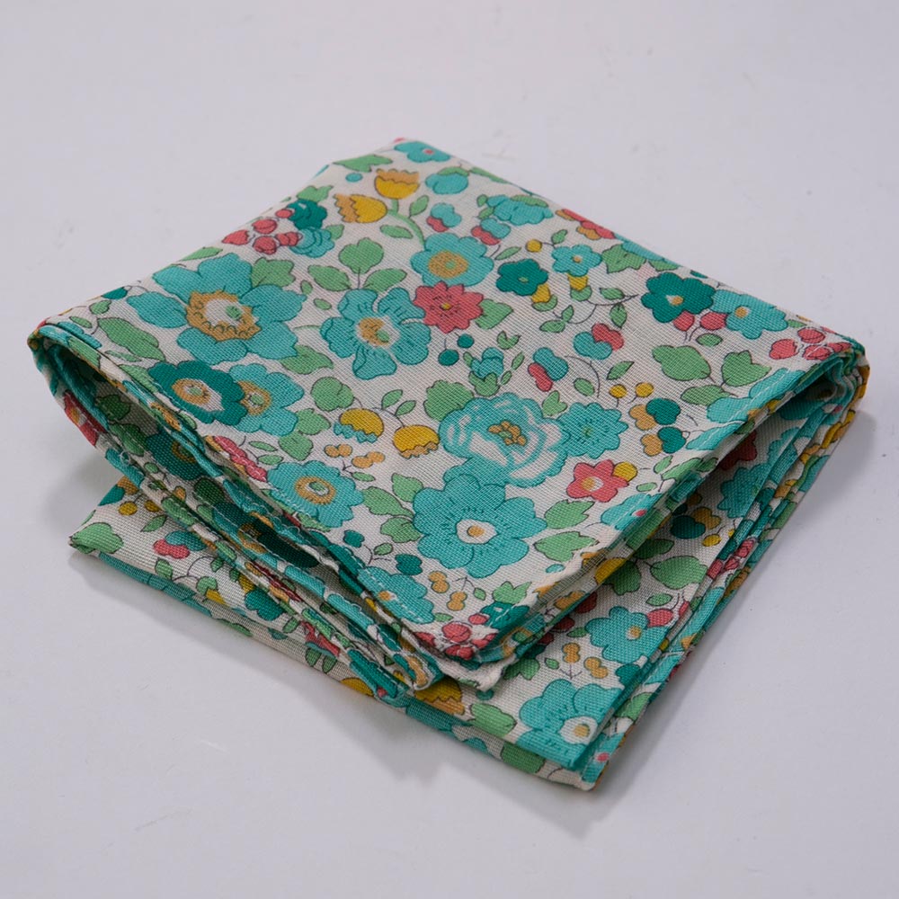 リバティハンカチ ベッツィー | イオンスタイルオンライン 衣料品