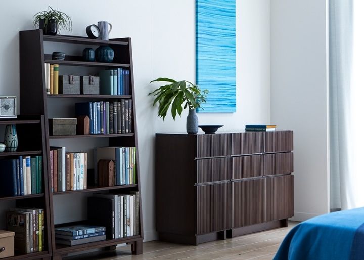 レン・キャビネットv03 425 ～チェスト～滝から着想を得た縦ラインの