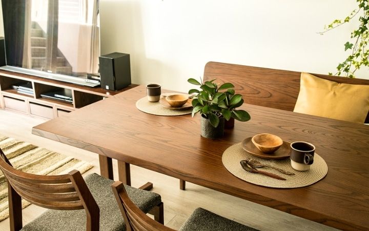 No.119 ダークブラウンのインテリアで統一、おしゃれな二人暮らし空間