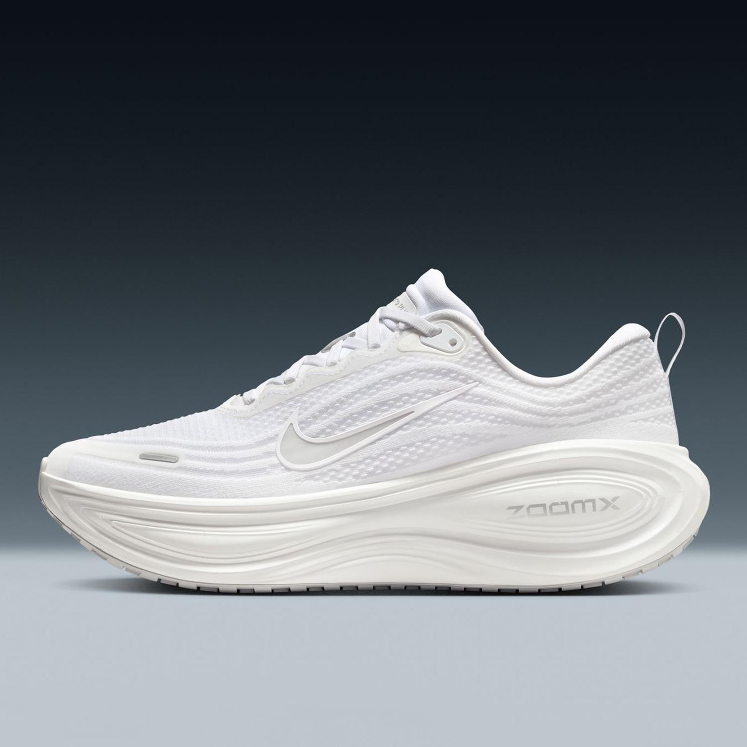 NIKE 【トライオンキャンペーン対象品】 Vomero Plus｜OSHMAN'S ONLINE