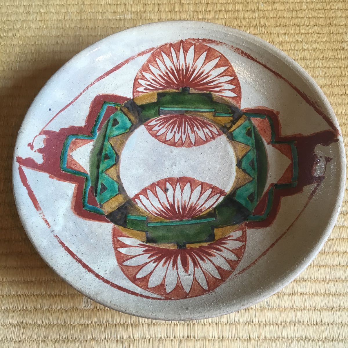 中古】天地人◎益子焼 モダンな赤絵皿 成井立歩作 箱なし 益子赤絵三