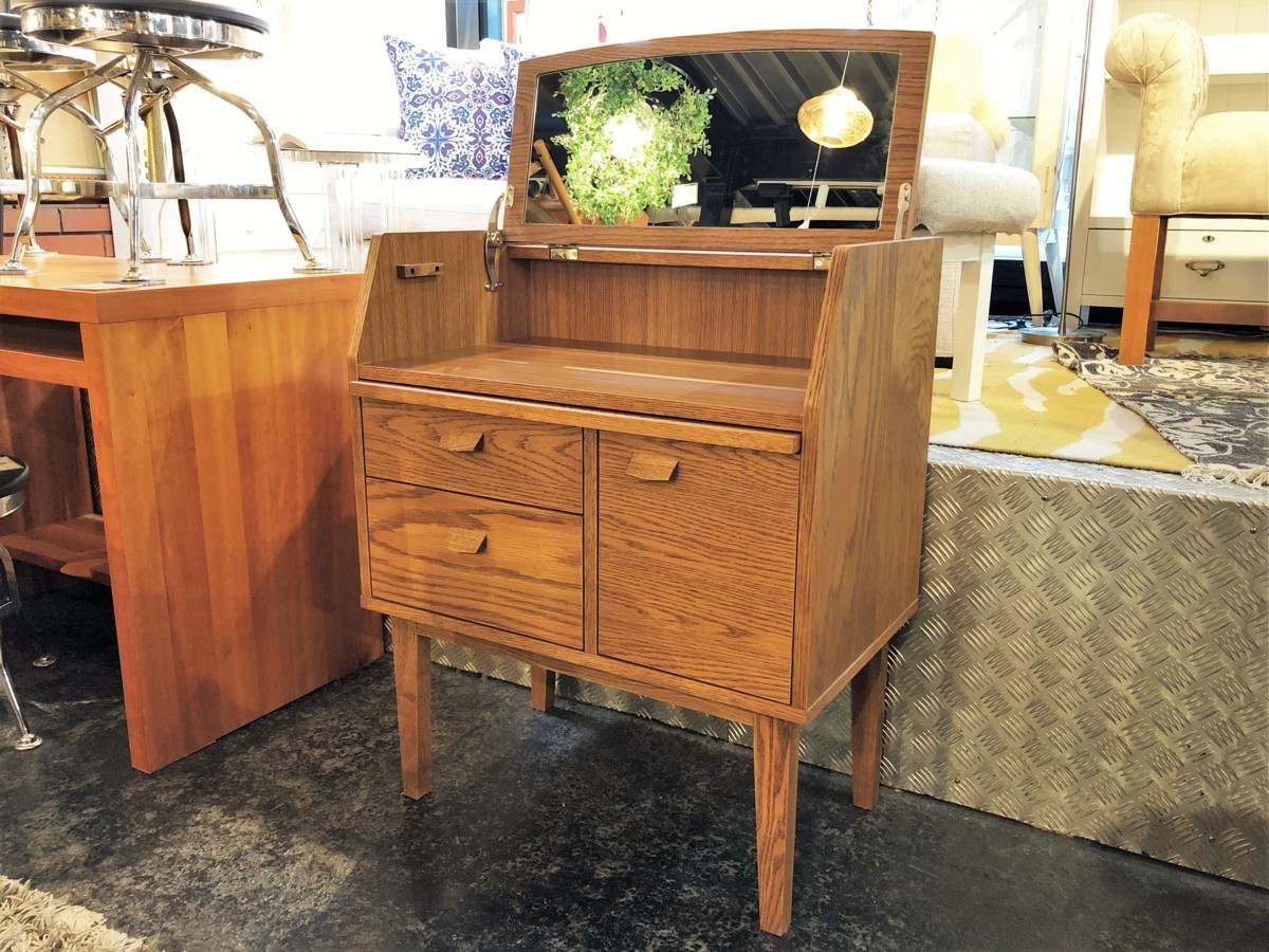 美品 unico/ウニコ KURT クルト ドレッサー オーク材突板 オイル仕上げ