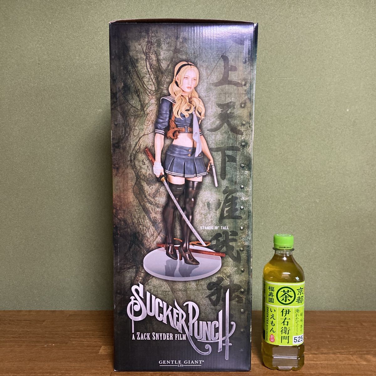 ジェントルジャイアント サッカーパンチ エンジェルウォーズ アンバー