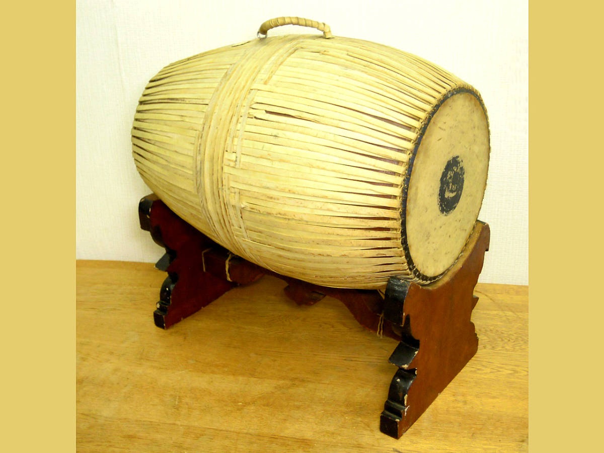 民族楽器 クンダン? 両面太鼓 ドラム ガムラン インドネシア 打楽器 管