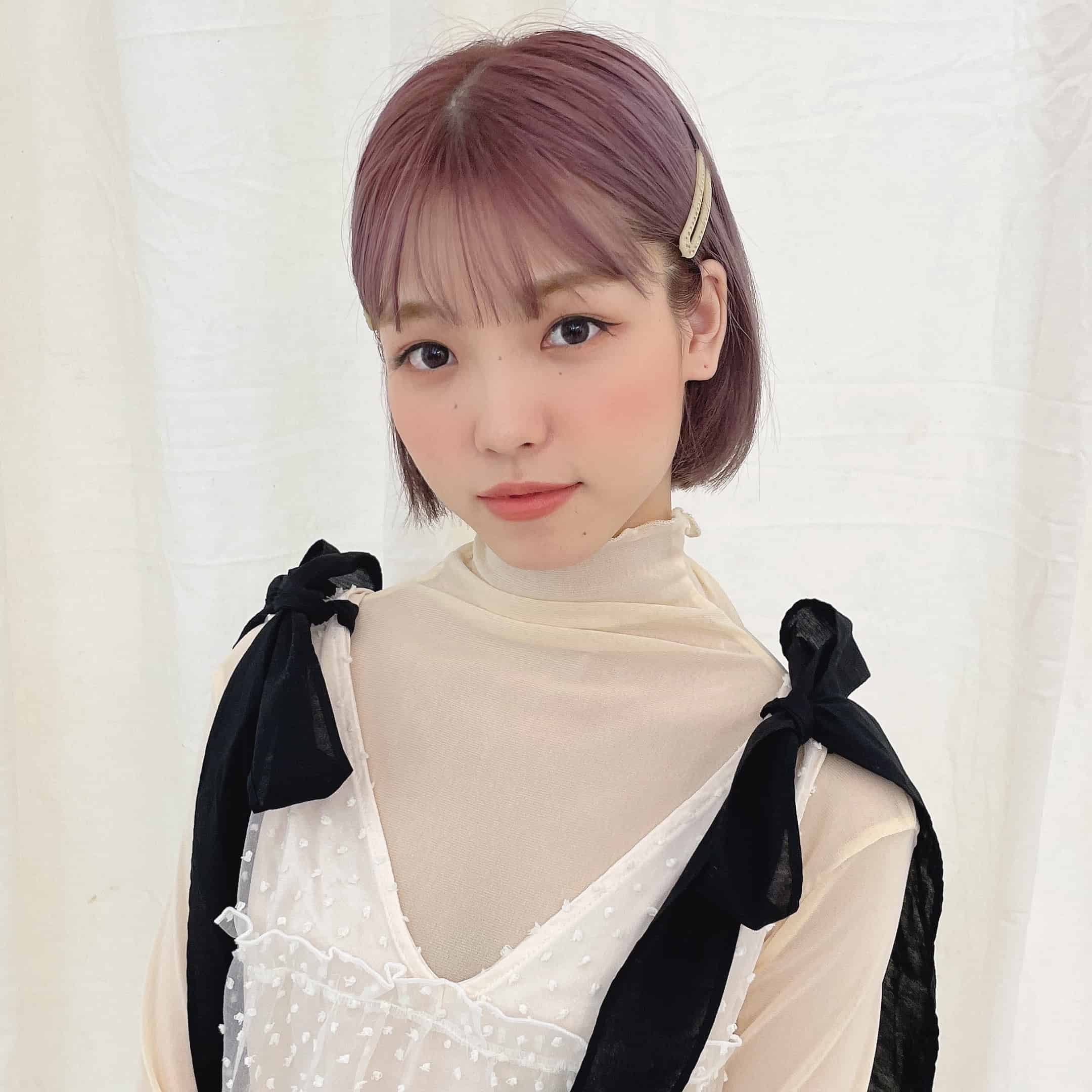 頼れるしっかり者♡ AKB48髙橋彩音ちゃんに10の質問聞いてみた！ | bis