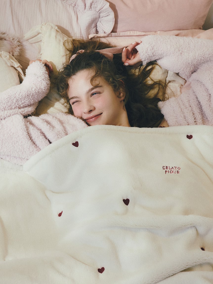 Sleep】ハートロゴちび刺繍 毛布(ブランケット・タオルケット)｜ルーム