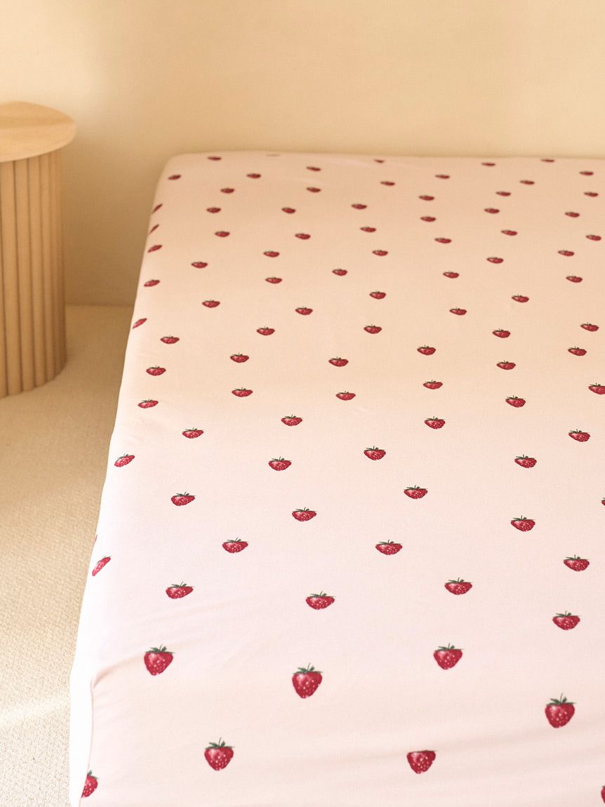 Sleep】ストロベリー柄BOXシーツ（シングル）(ボックスシーツ・敷き