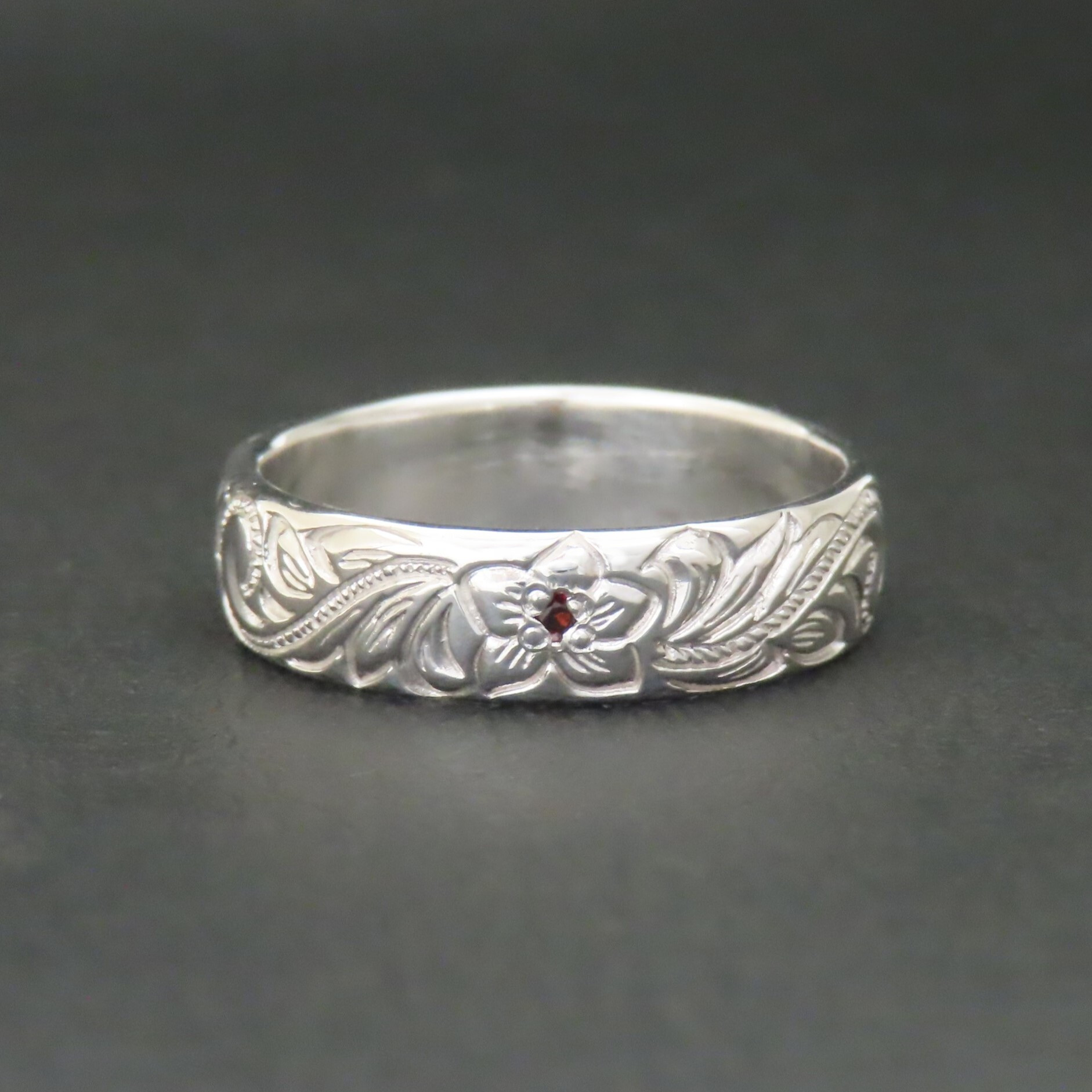 ハワイアンジュエリーリング 白 ハイビスカス スクロール シルバー925