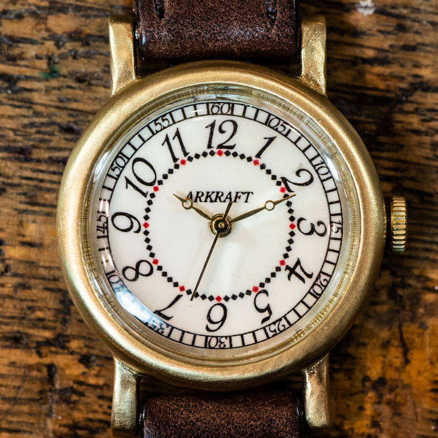 文字盤に名入れ可能】手作りカスタム腕時計 [Round Small] 細身の男性