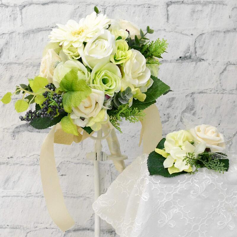 ウェディングブーケ ホワイトグリーンナチュラル ブートニアセット