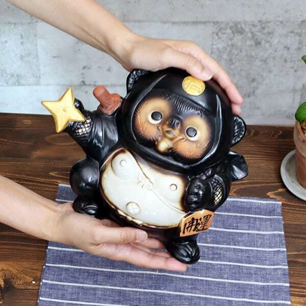 信楽焼 4色から選べる たぬき 置物 高さ21cm 陶器 縁起物 7号手裏剣 ta