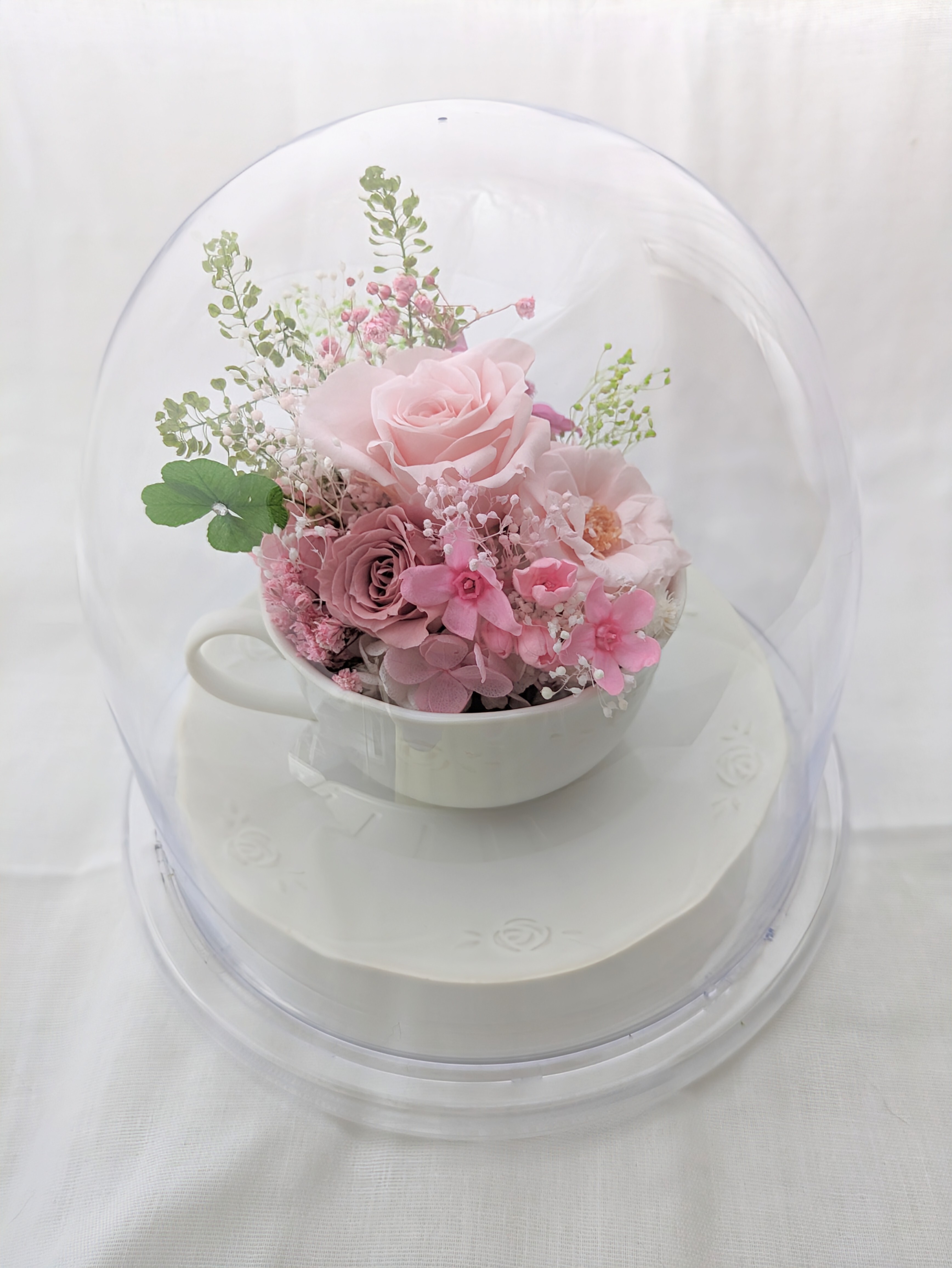 プリザーブドフラワー／カフェタイムのティーカップアレンジ／ラウンド