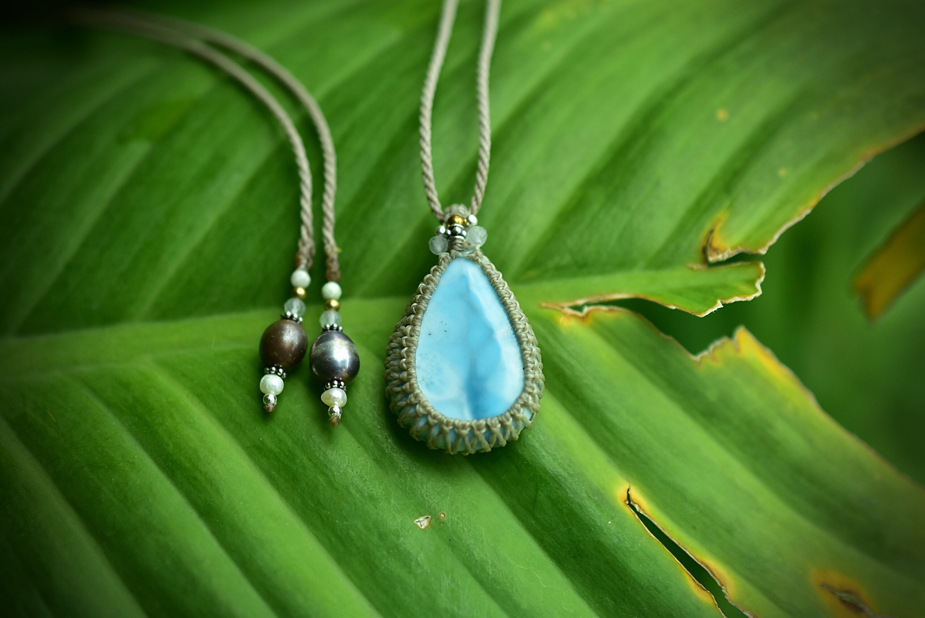 天然石】【ハンドメイド】うごめくブルー地層☆高品質☆ラリマー