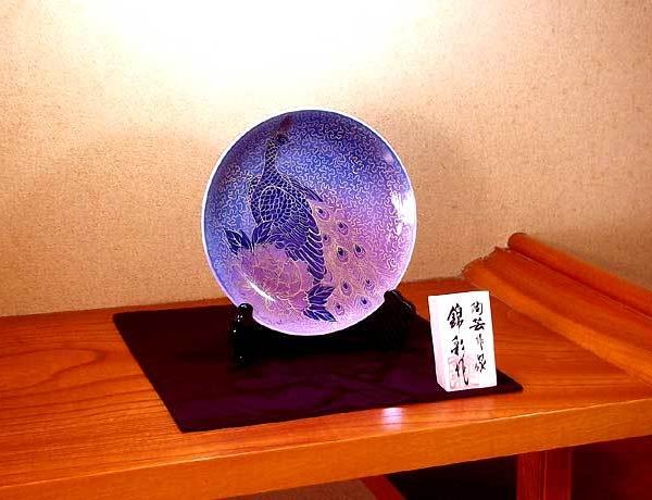 有田焼 陶芸家 藤井錦彩作】有田焼美術品 染錦金彩釉裏紅孔雀牡丹絵