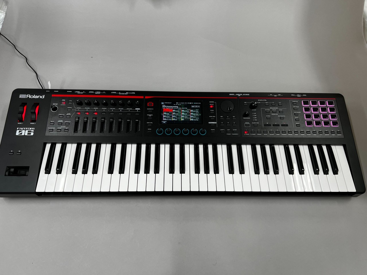 Roland Roland FANTOM-06 61鍵盤 シンセサイザー ソフトケース付属