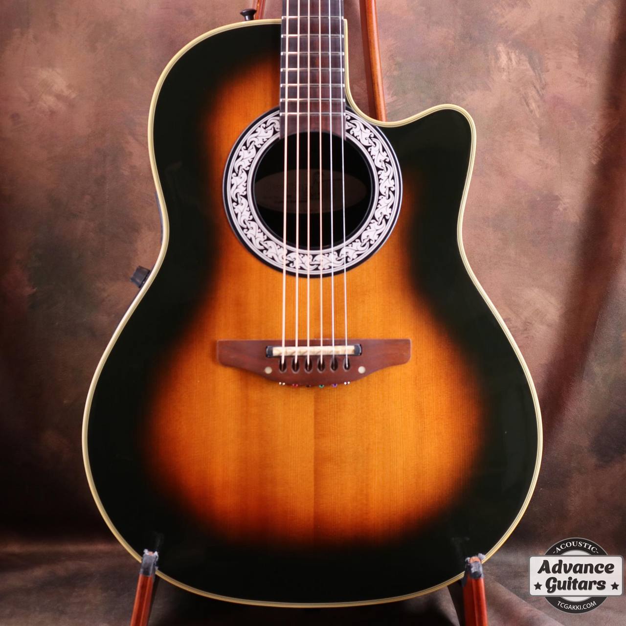 Ovation 1993年製 1860 Custom Balladeer【なぜ「薄いのに鳴る」のか