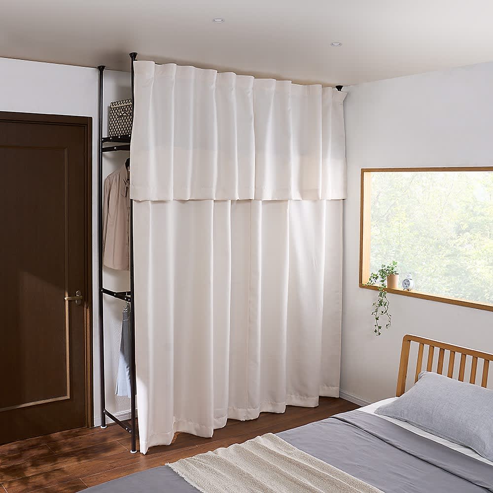 組立の労力を削減した頑丈突っ張りハンガー 幅伸縮タイプ（116～210cm