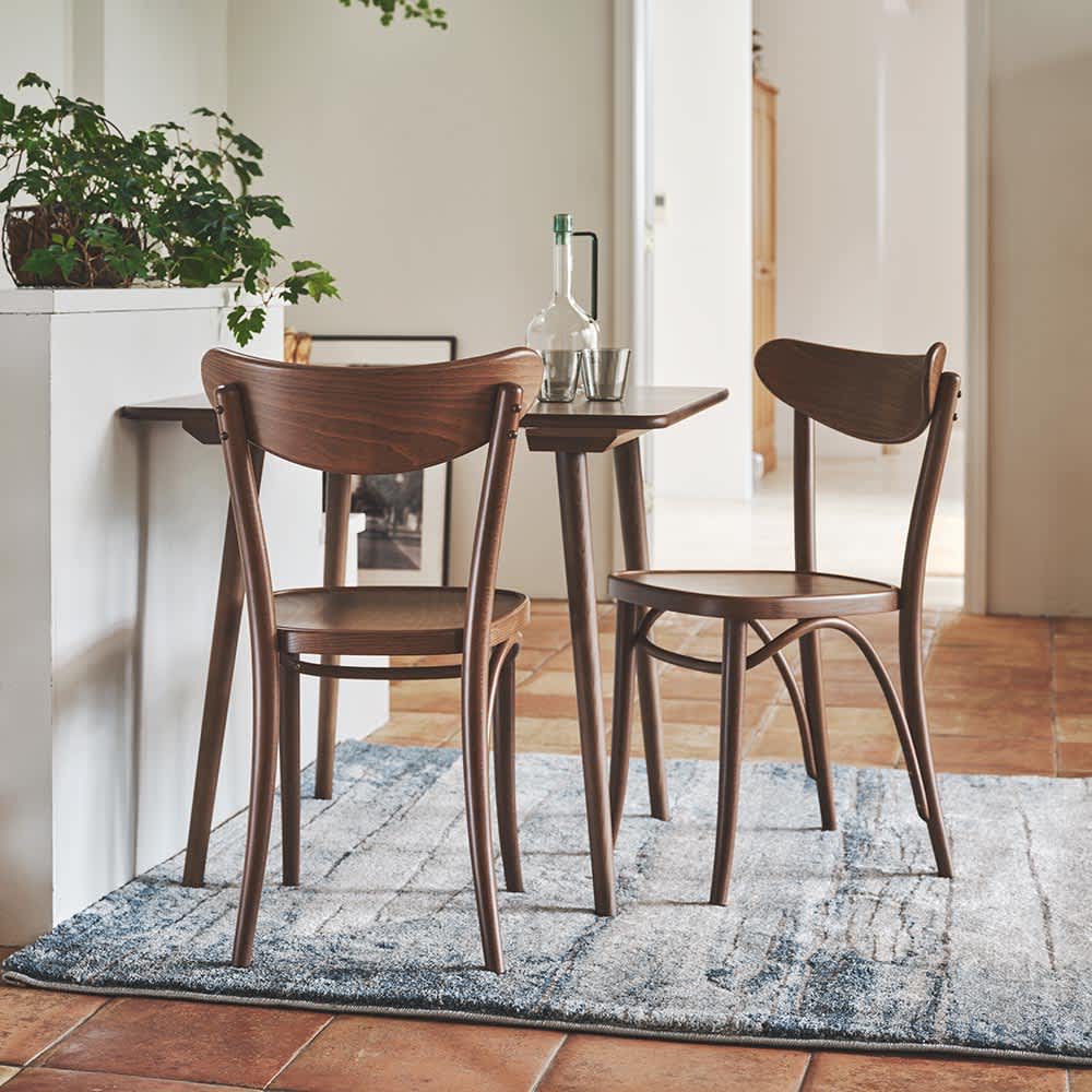 ウィンザーダイニングテーブル 正方形 幅80cm×80cm［チェコ・TON社