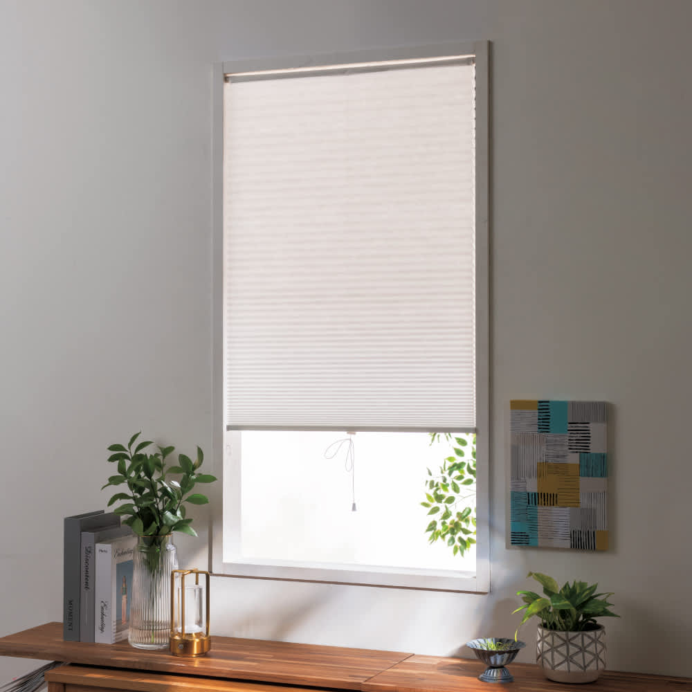 カットできるハニカム構造の遮熱・保温シェード 通販 - ディノス