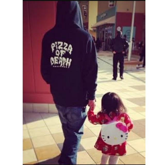 新品:未開封】pizza of death ジップアップパーカー XLサイズの通販