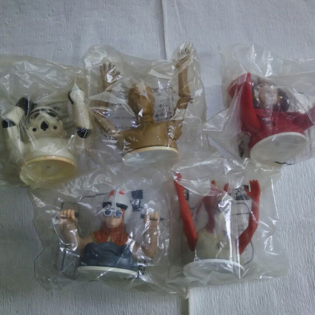 未開封品スター・ウォーズフィギュアKFCドリンクカップ、ハッピー