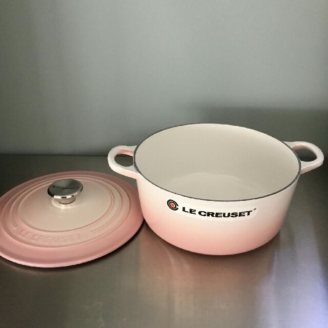 ル・クルーゼ ココットロンド 22cm パウダーピンク