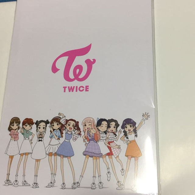 TWICE candy pop comic Bookのみの通販 by モモペン's shop ｜ラクマ