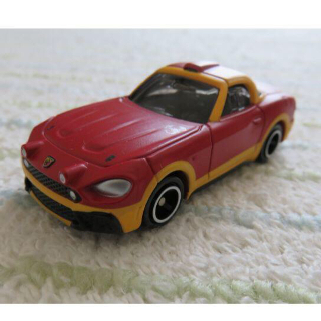 Takara Tomy - 【未開封 新品】トミカ No.21 アバルト 124 スパイダー