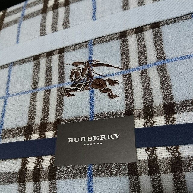 BURBERRY - 未使用 バーバリー タオルケット 水色 綿100% 140㎝×190