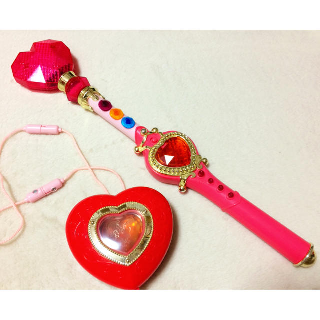 シュガシュガルーン ルーンハートスティックとルーンハートペンダント