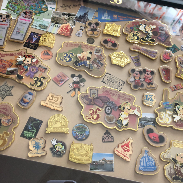 Disney - ディズニー 35周年 ピンバッチセットの通販 by #プロフィール