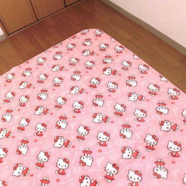 新品▽△ハローキティフランネルラグ▽△カーペット 2帖の通販 by