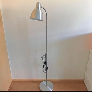 IKEA（フロアスタンド ・ シルバー/銀色系）のフリマアイテム一覧