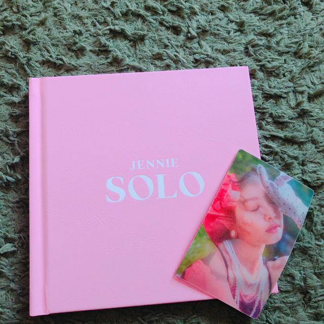 JENNIE ジェニ SOLO 先着特典 レンチキュラー トレカ