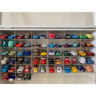 Takara Tomy - ディズニー カーズ トミカ 64台セット(廃盤あり)の通販